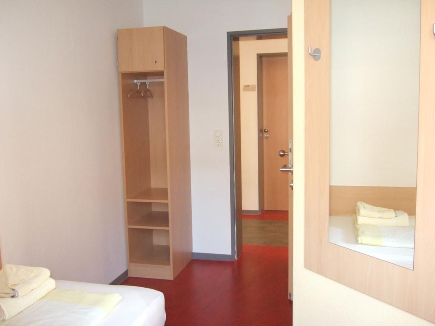 DJH Jugendgästehaus Adolph Kolping-Germany-DORTMUND -General view-1