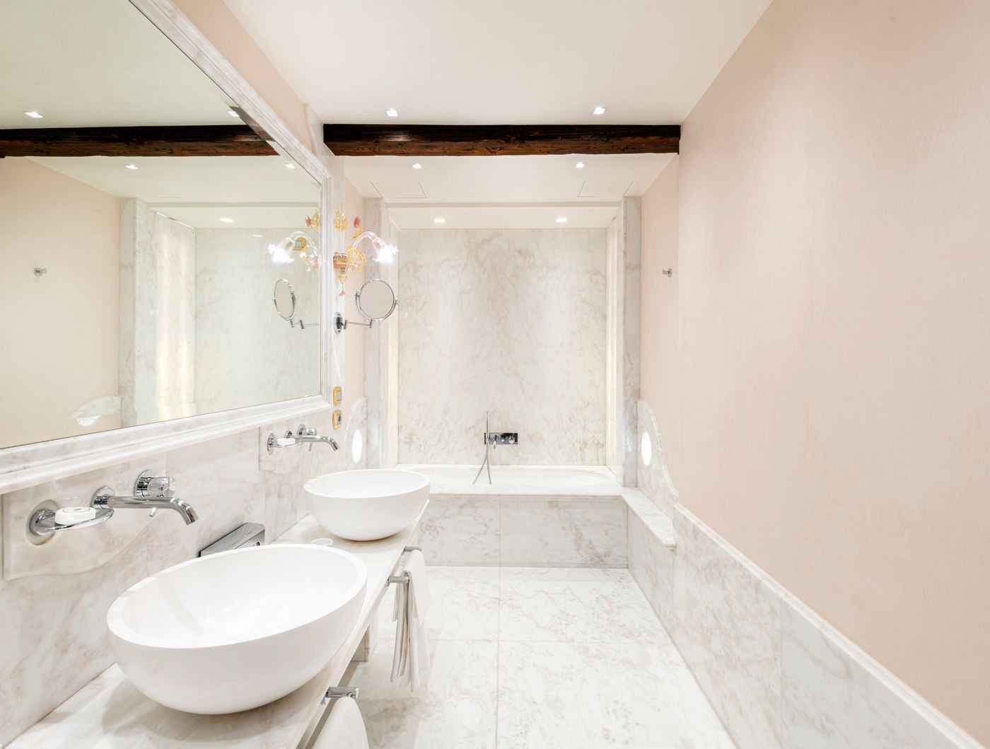 Monaco-and-Grand-Canal-Room-38