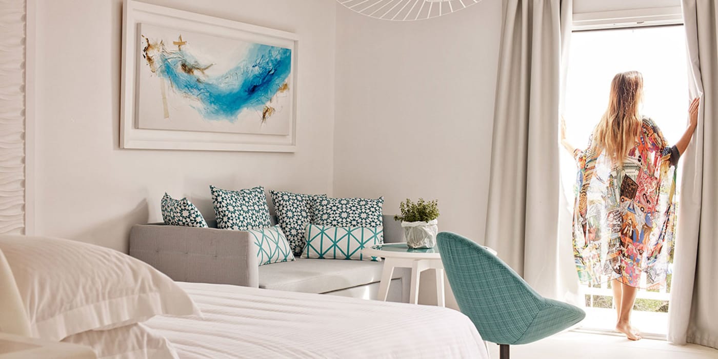 Myconian-Ambassador-Hotel-Relais---Chateaux-Hotel-Room-31