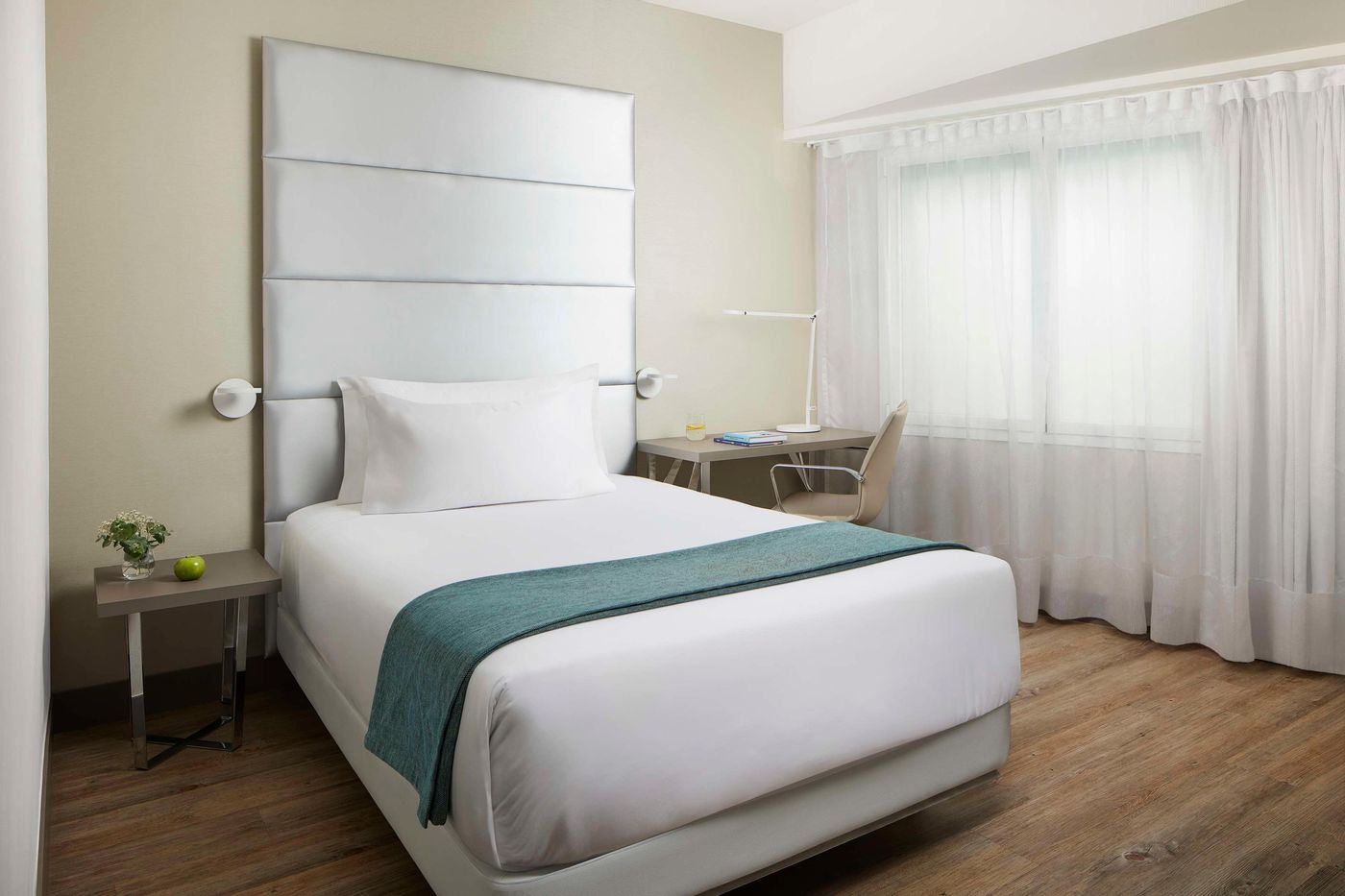 NH-Madrid-Zurbano-Room-23