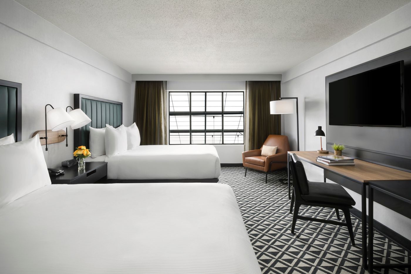 The-Arcadian-powered-by-Sonder-Room-21