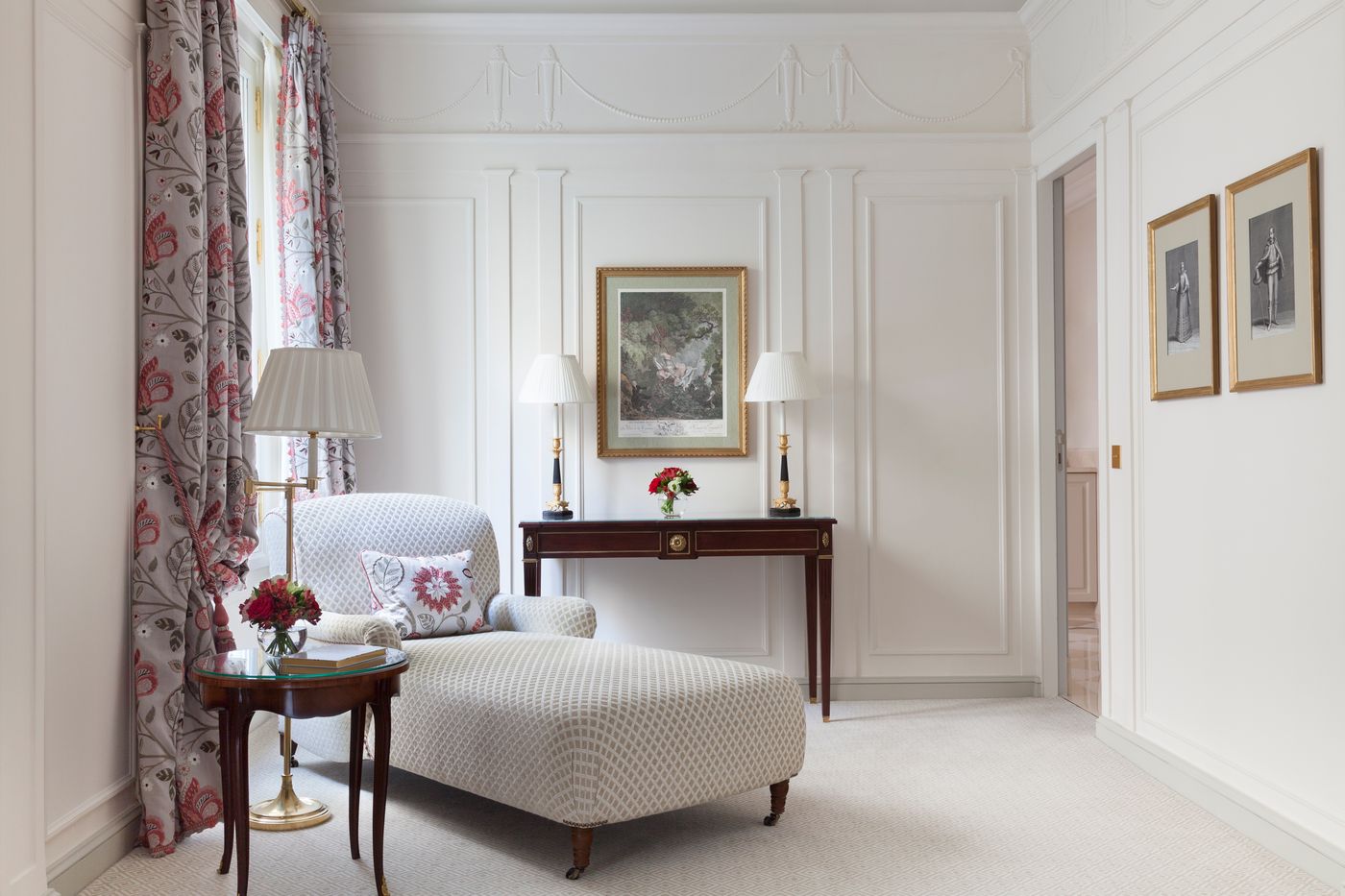 Le-Bristol-Paris-Room-30