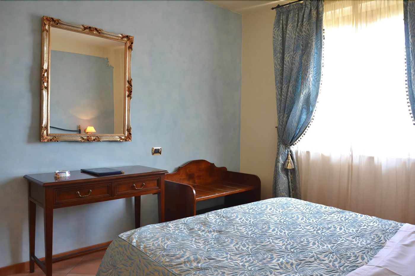 Hotel-Villa-Luigi-Room-8