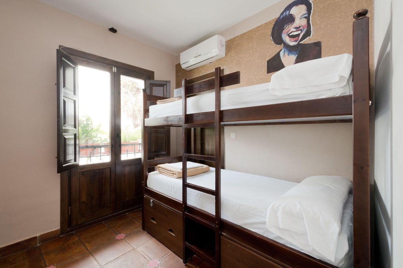 Oasis Backpackers Hostel Granada-Spain-Granada -Room-4
