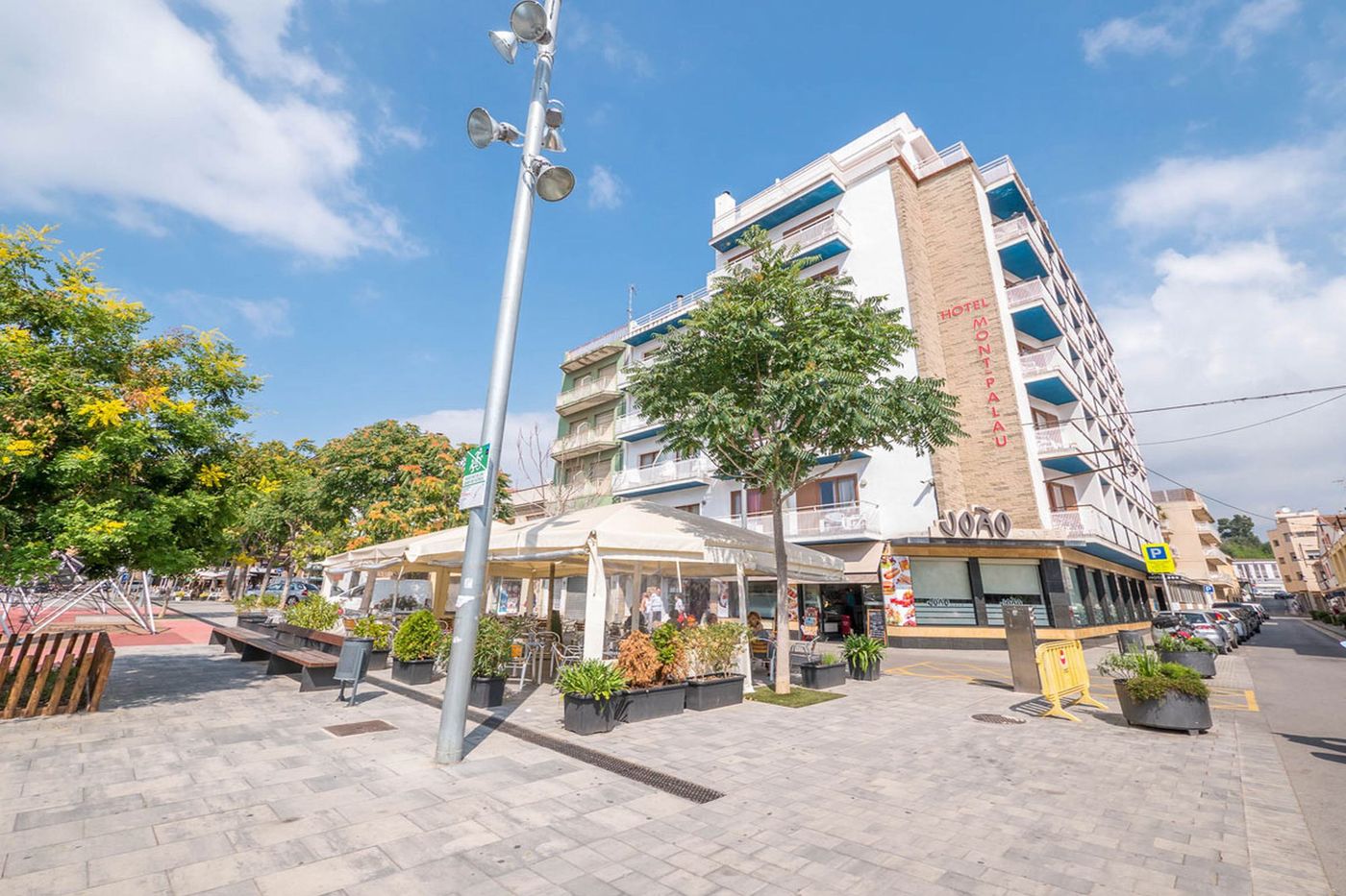 Checkin-Montpalau-General-view-7