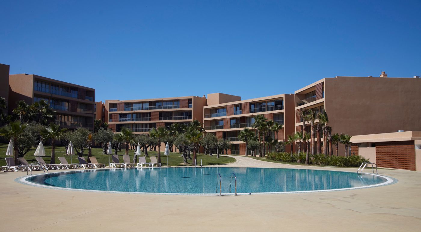 Salgados-Vila-das-Lagoas-Pool-6