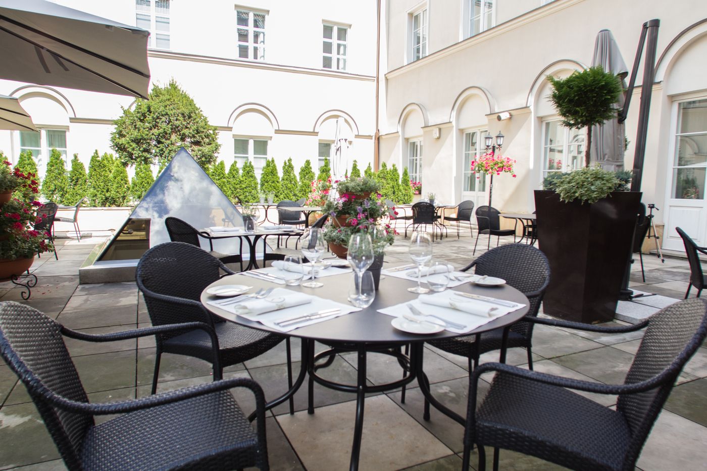 Mamaison-Hotel-Le-Regina-Warsaw-Restaurant-38