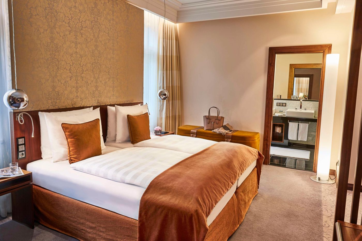 Hotel-Vier-Jahreszeiten-Kempinski-Munich-Room-48