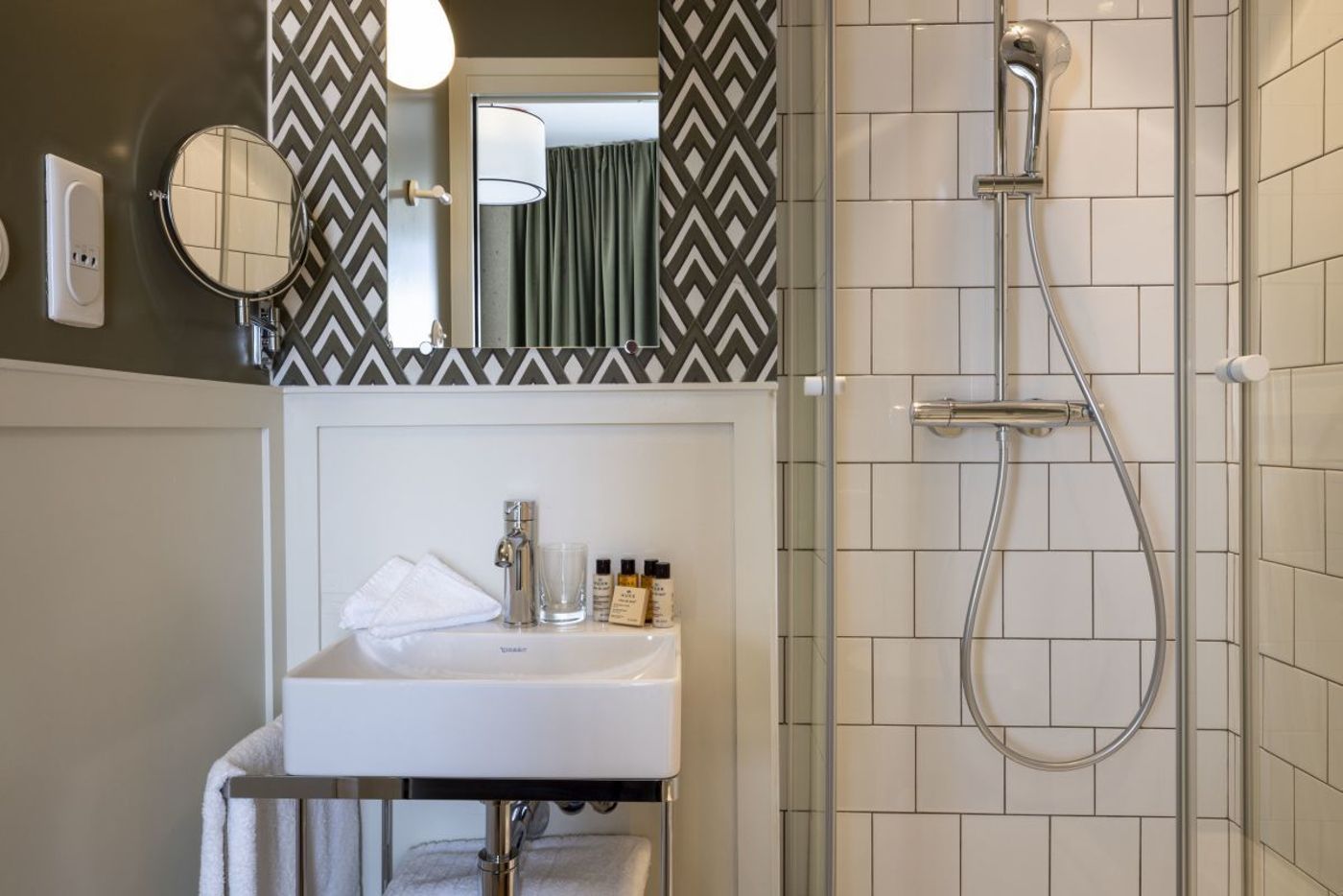 Le-Petit-Oberkampf-Hotel---Spa-Room-22