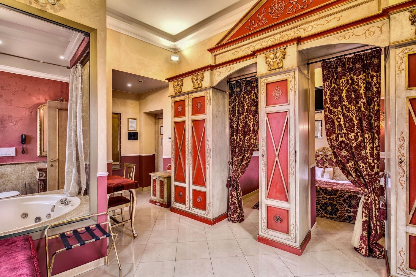 Romanico-Palace-Luxury-Hotel---Spa-Room-29