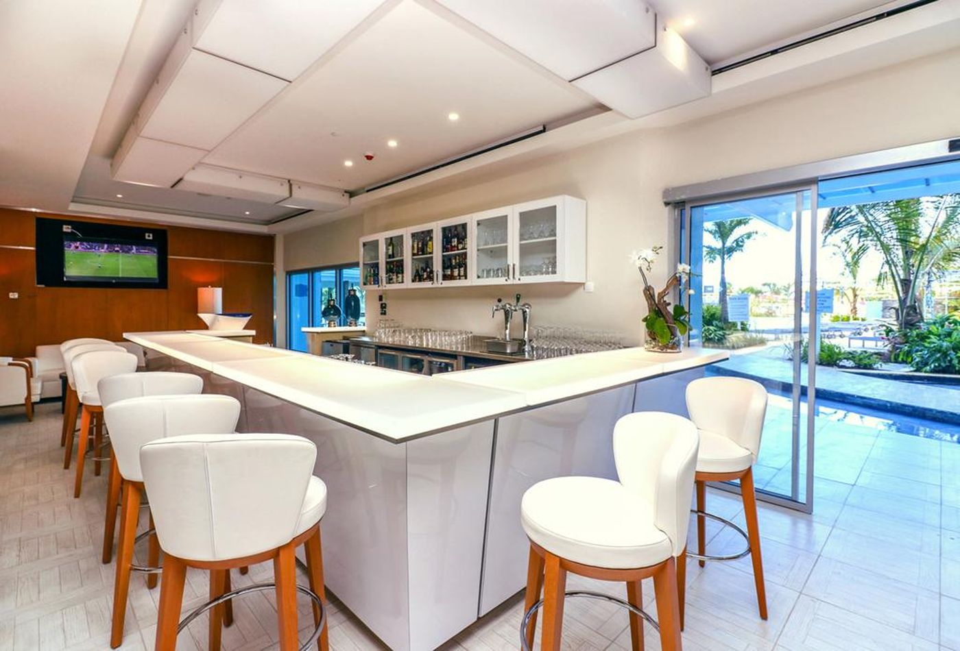 Curio Collection by Hilton Harbor Club