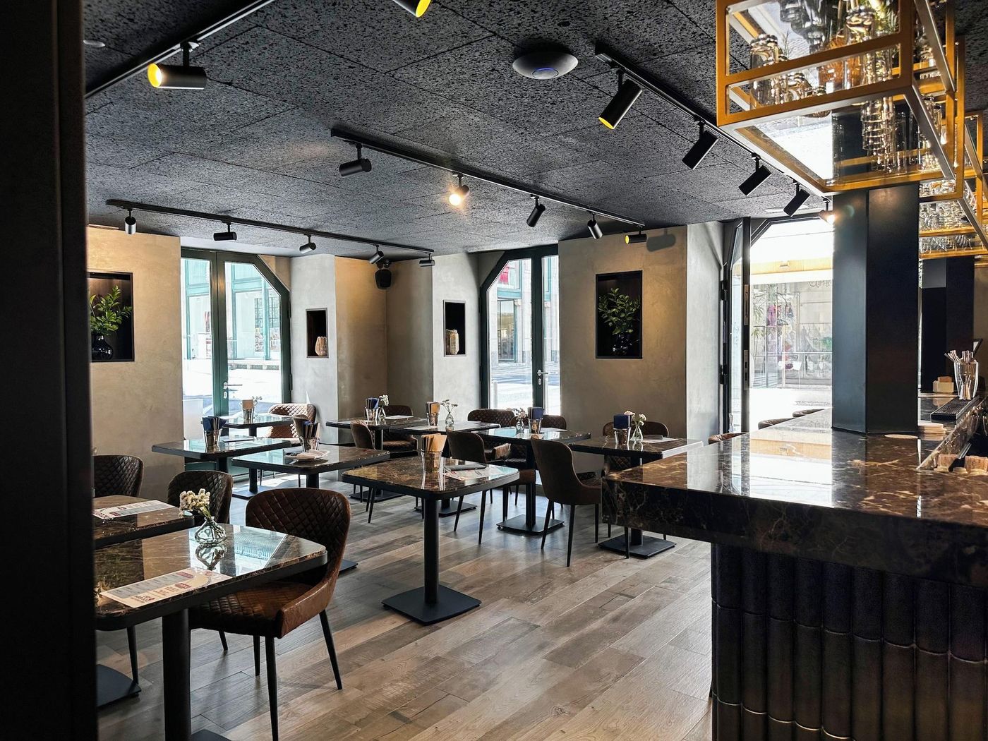 Moon-and-Sun-Lisboa-Restaurant-10