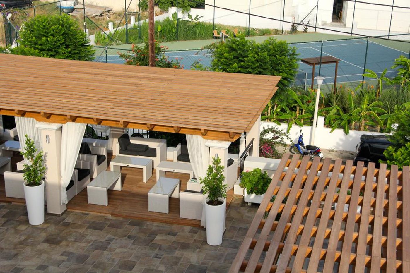 Peridis Family Resort