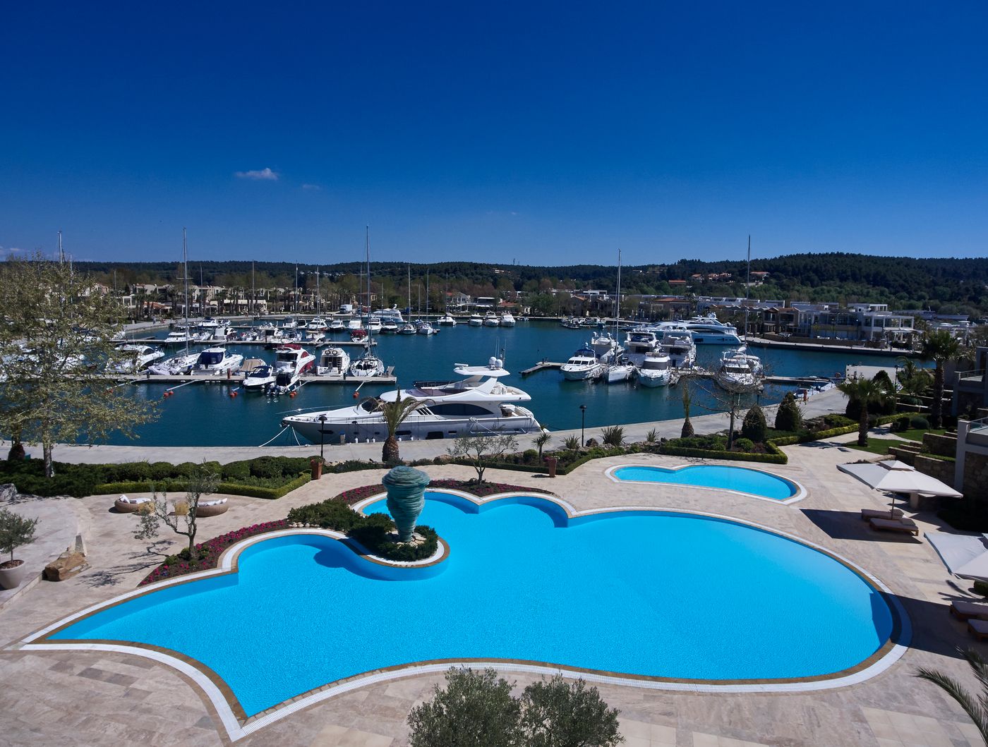 Sani Asterias Suites