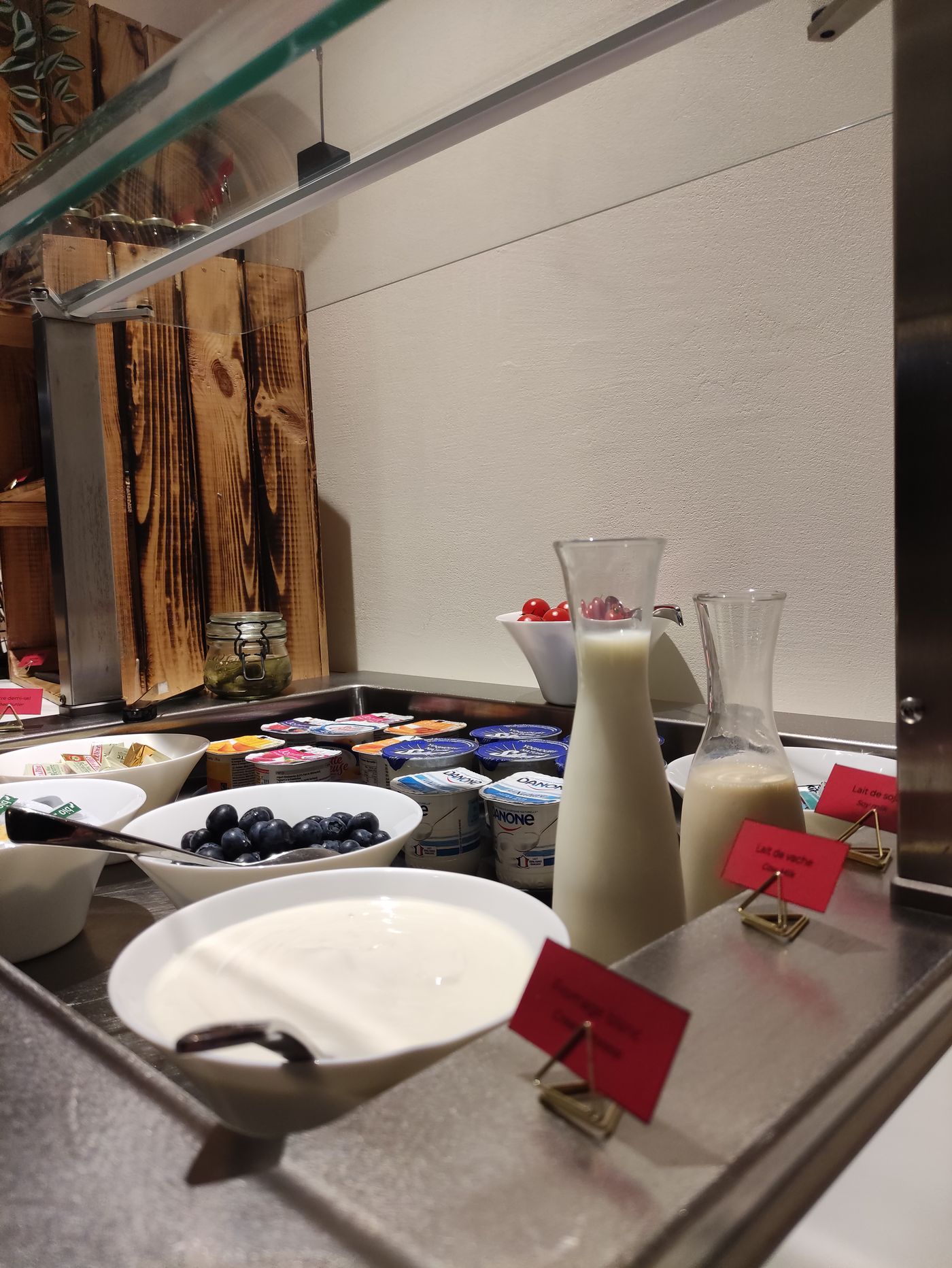 Home-Swiss-Hotel-Restaurant-65