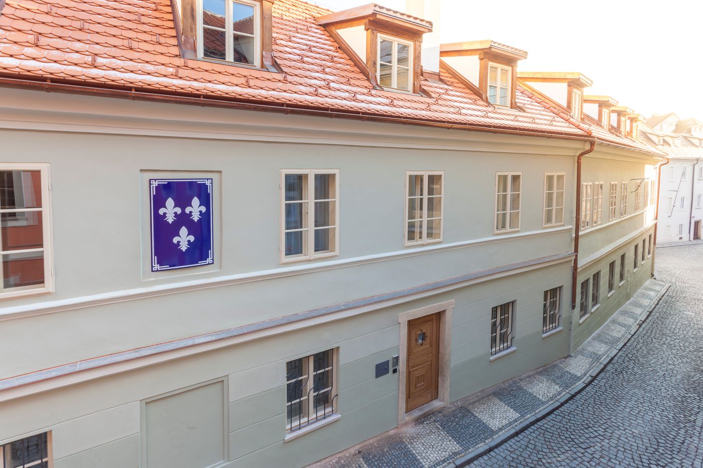 Hotel-at-The-White-Lily-General-view-5