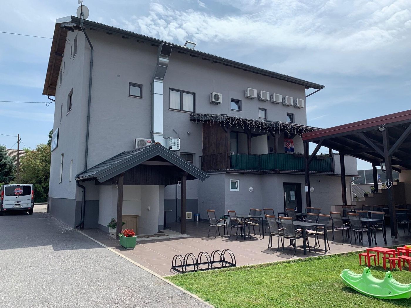 London Rooms Zagreb Airport-Croatia-VELIKA GORICA-General view-6