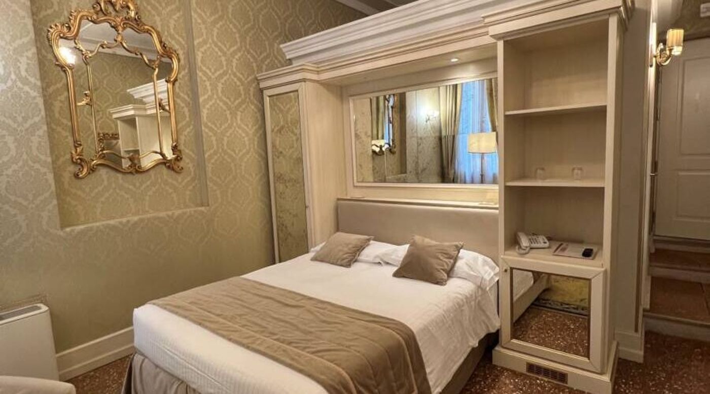 Al-Duca-Venezia-Room-31