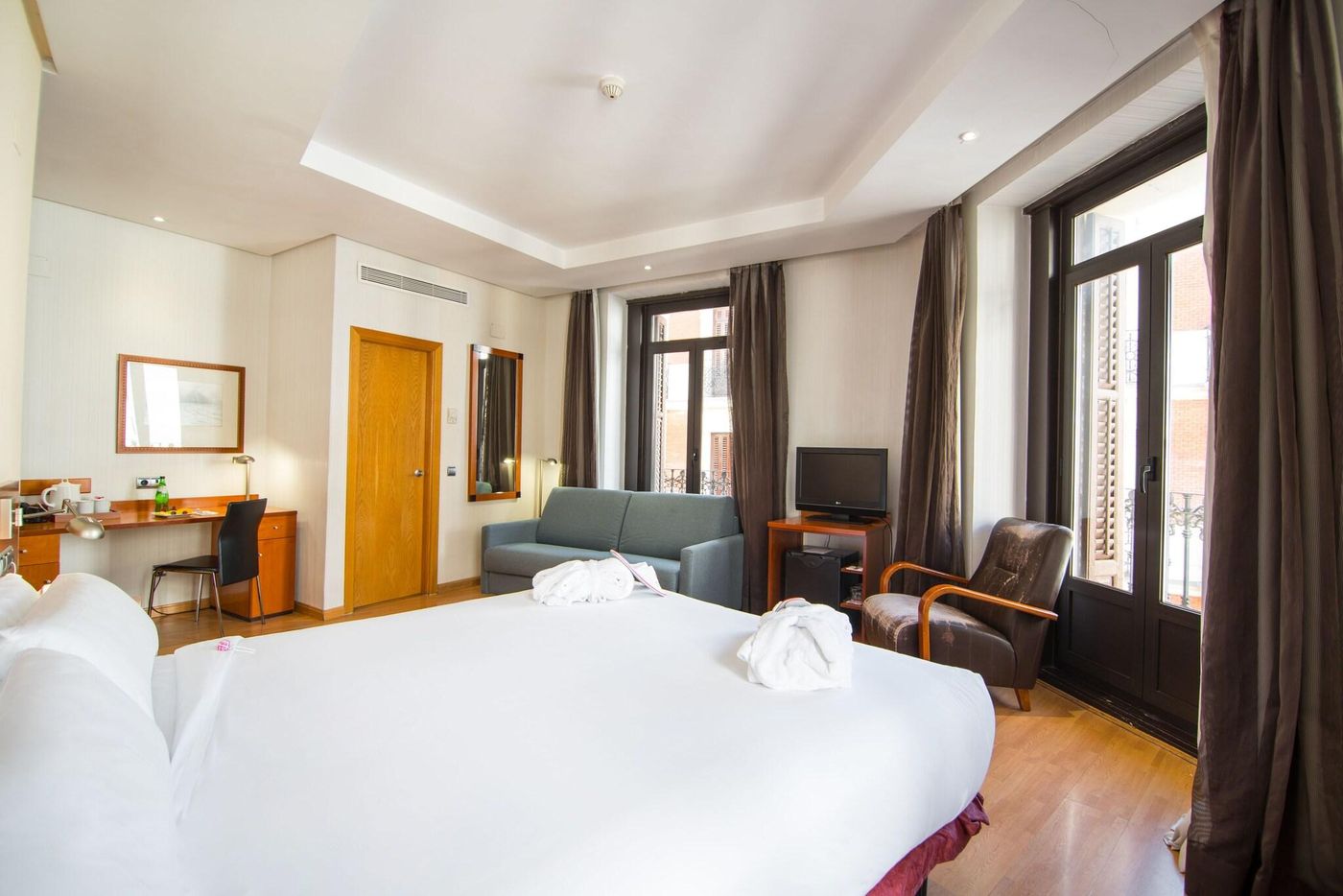 Petit-Palace-Preciados-Room-22