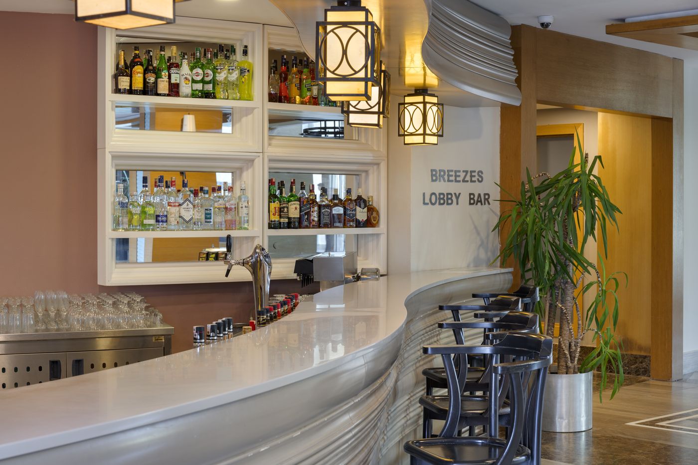 Sherwood-Exclusive-Lara-Bar-58