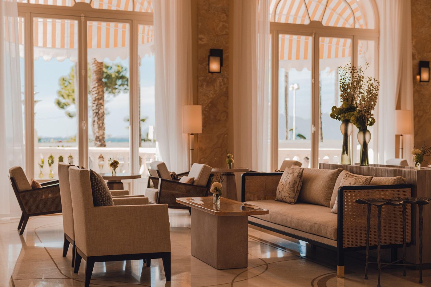 Regent-Carlton-Cannes-Bar-57