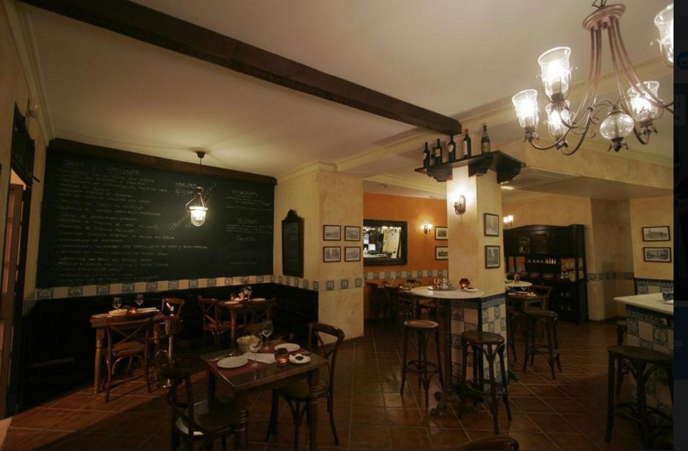 Casa Palacio De Los Leones