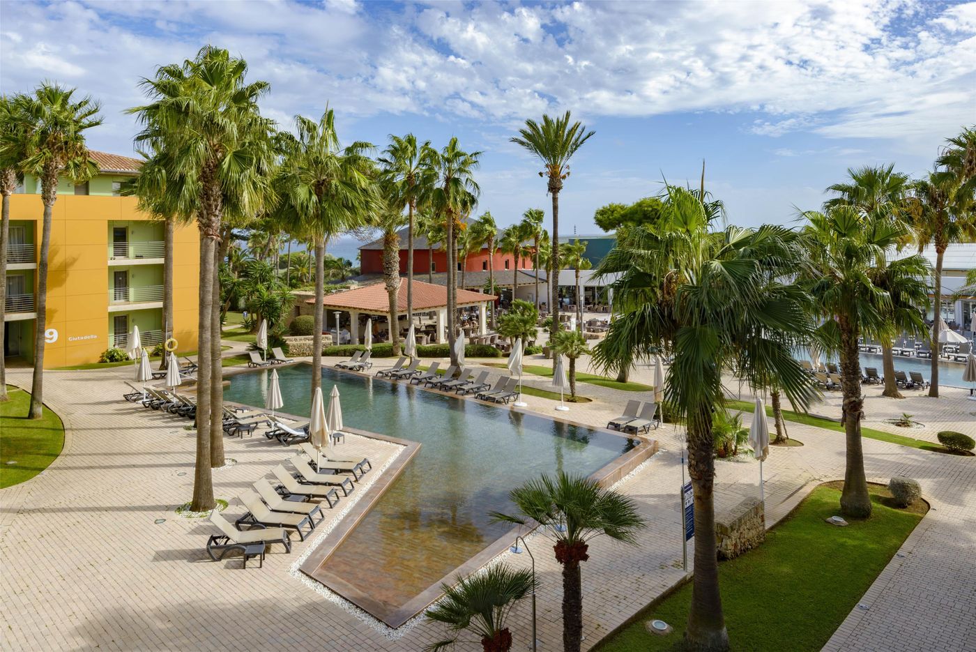 Occidental-Menorca-Pool-9