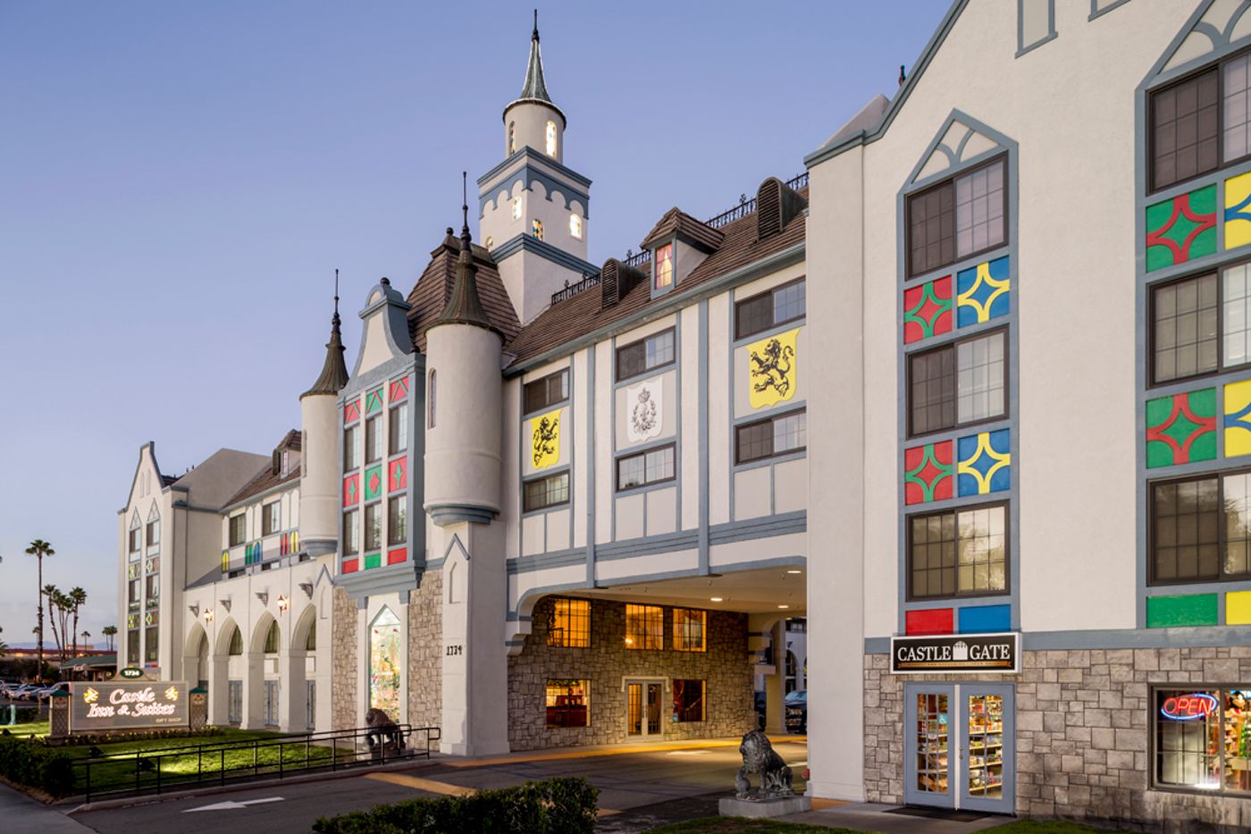 Castle-Inn-and-Suites-General-view-37