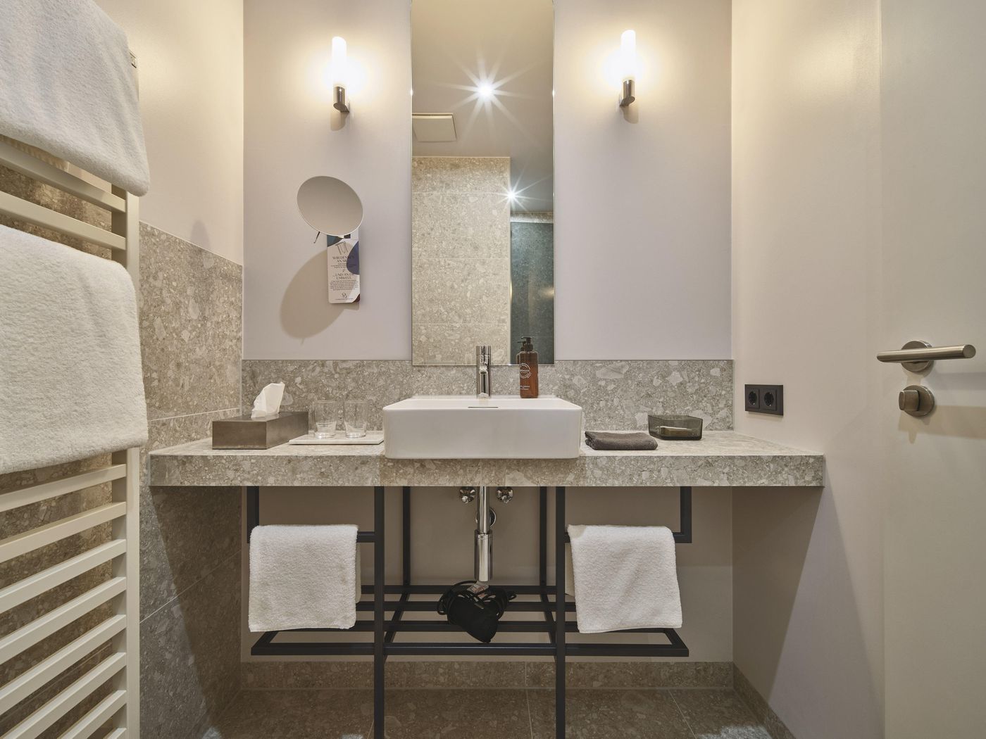 Classik-Hotel-Alexander-Plaza-Room-39