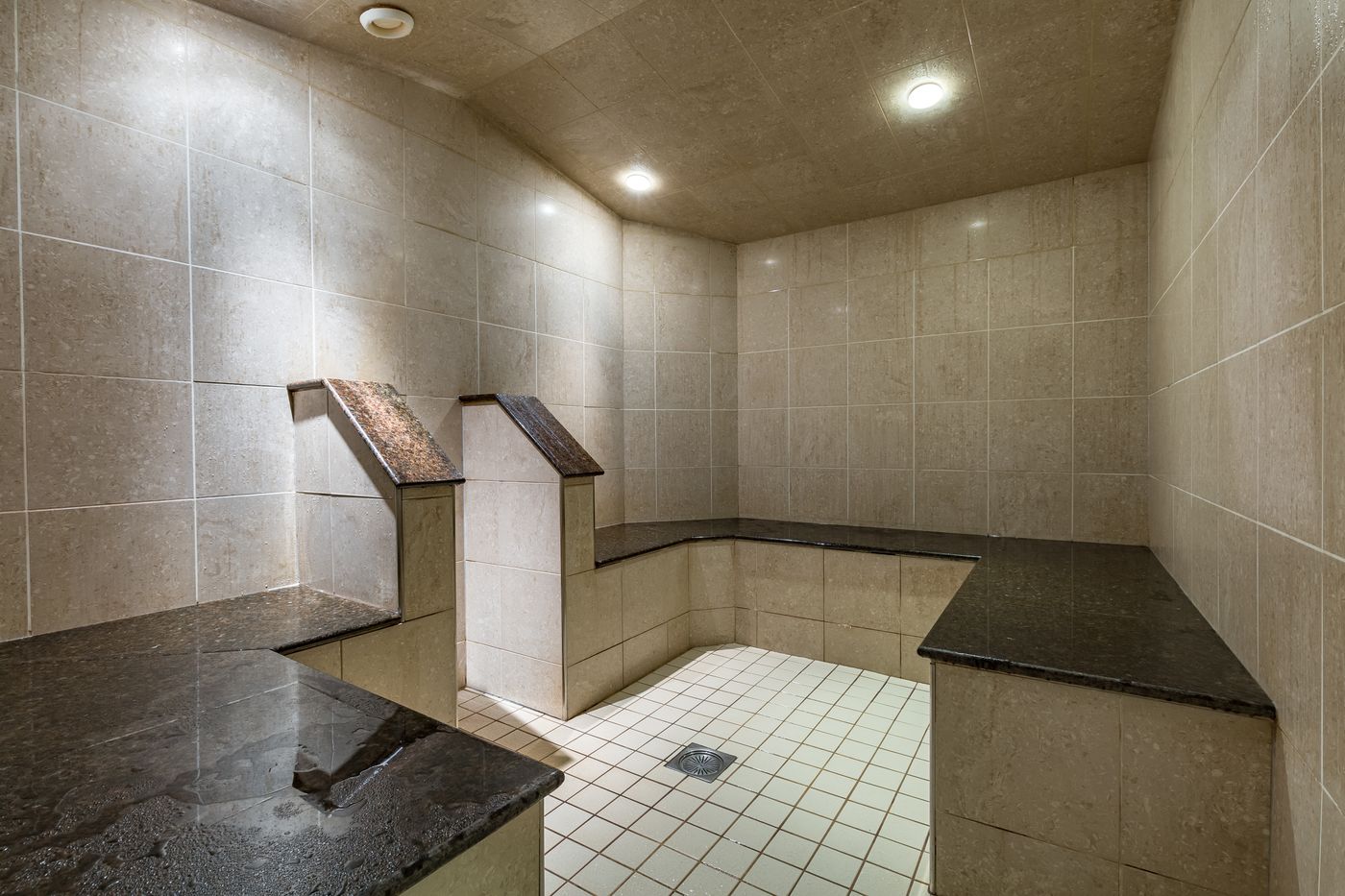 L-Horizon-Beach-Hotel---Spa-Sports-and-Entertainment-39