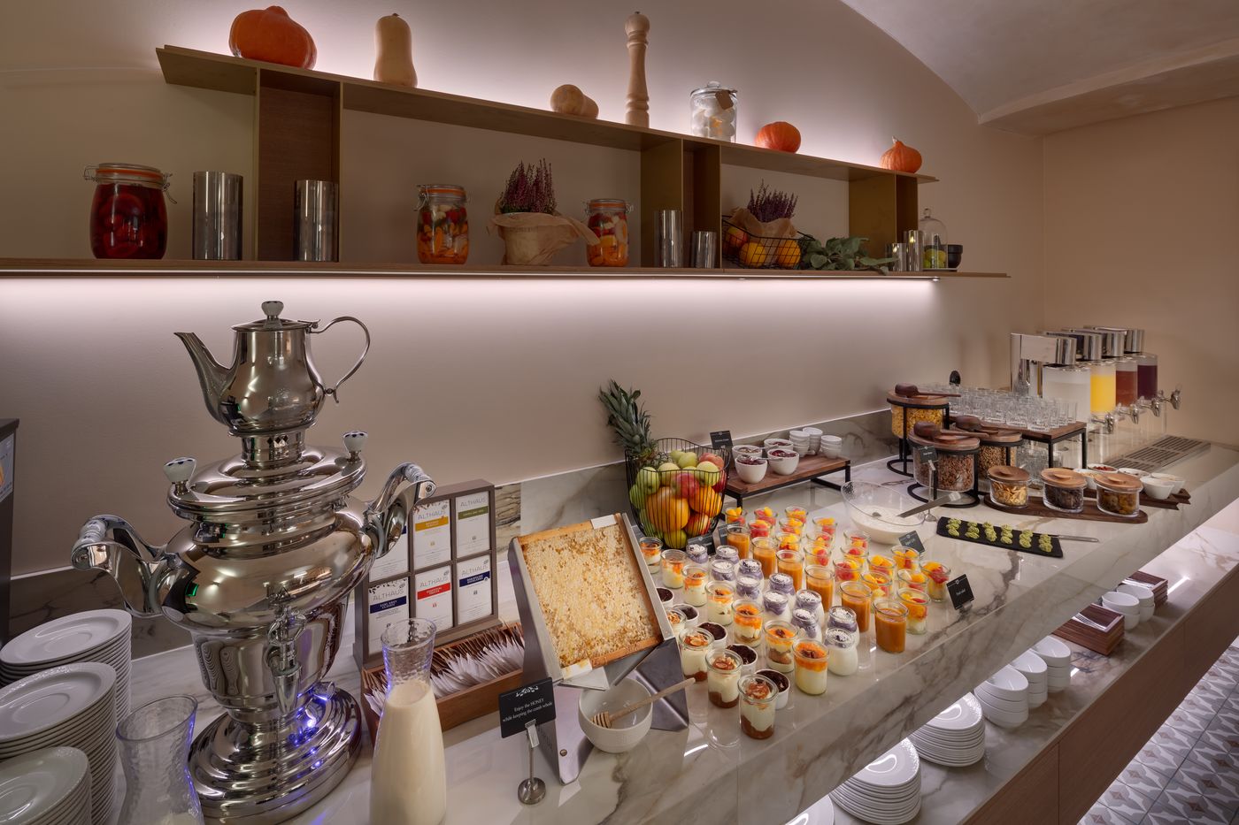 Hotel-BOOKQUET-Restaurant-30