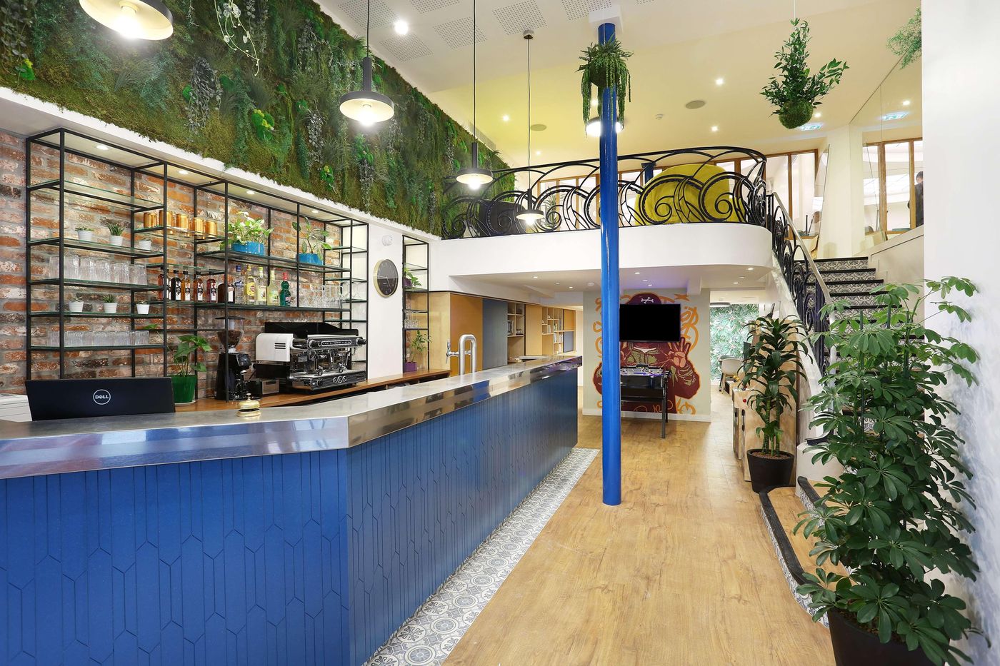 The-Playce-by-HappyCulture-Bar-12