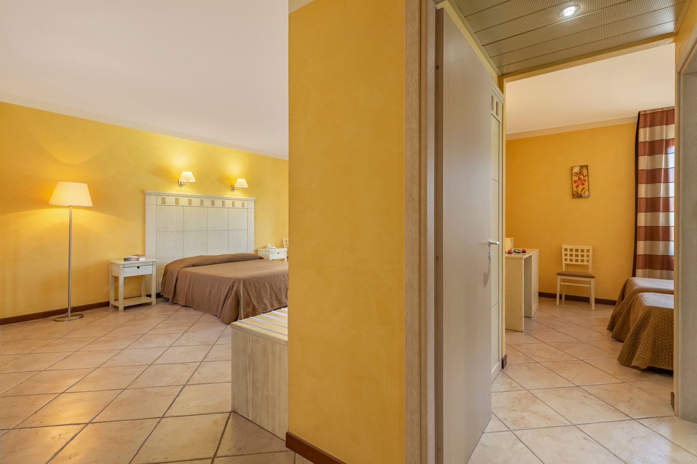 Villa-Zina-Park-Hotel-Room-19