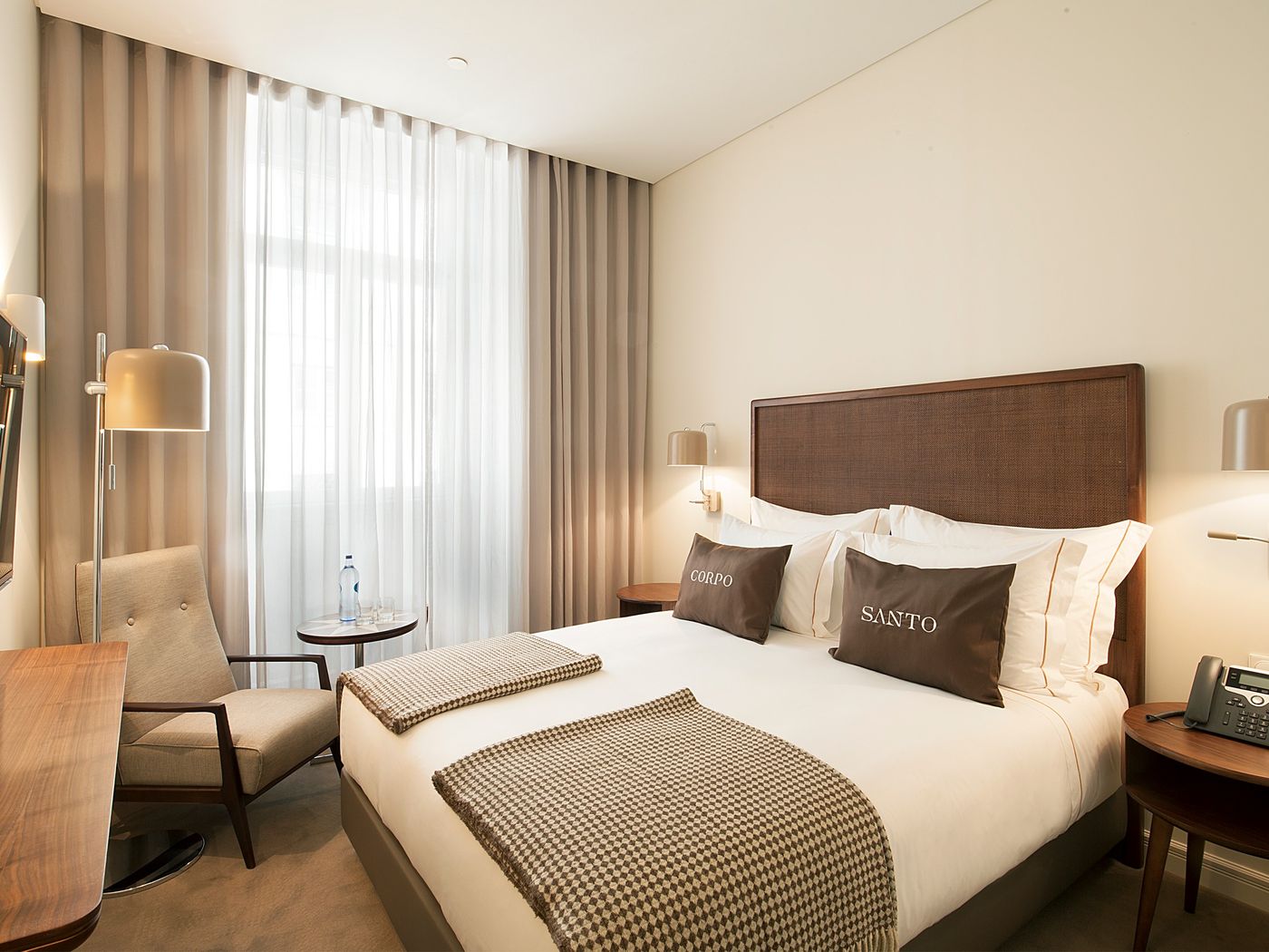 Corpo-Santo-Lisbon-Historical-Hotel-Room-14