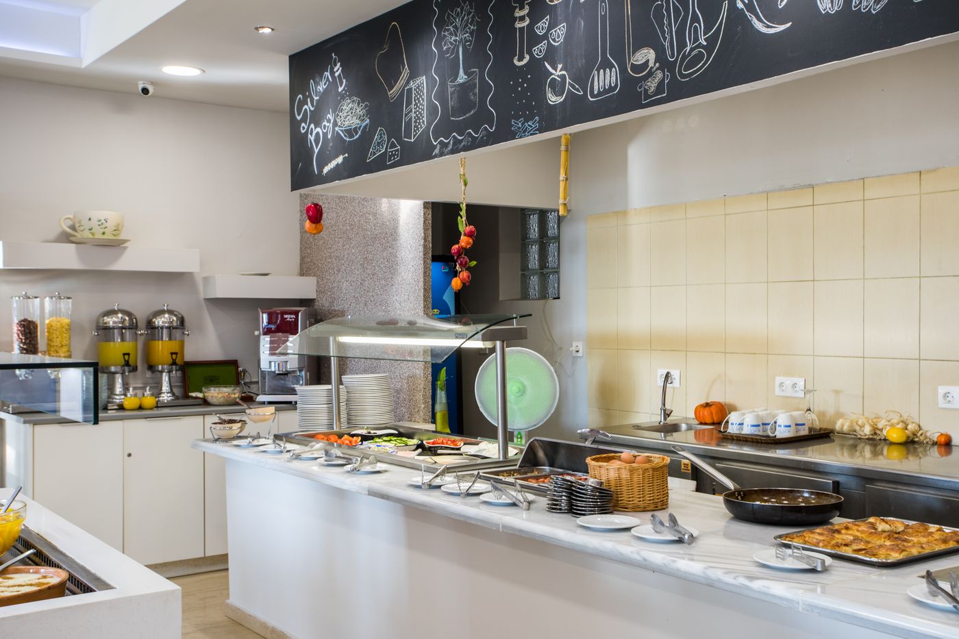 Silver-Bay-Hotel-Restaurant-27