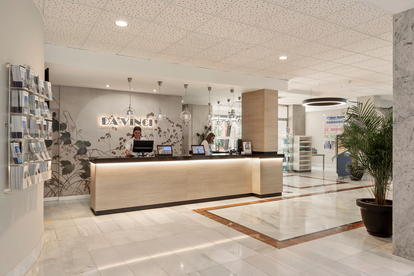 Aparthotel-Best-Da-Vinci-Royal-Lobby-36