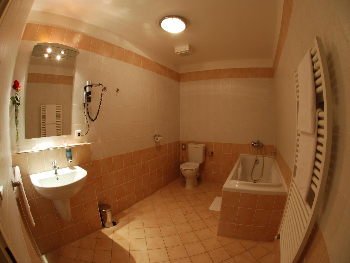 EA-Hotel-Tosca-Room-36