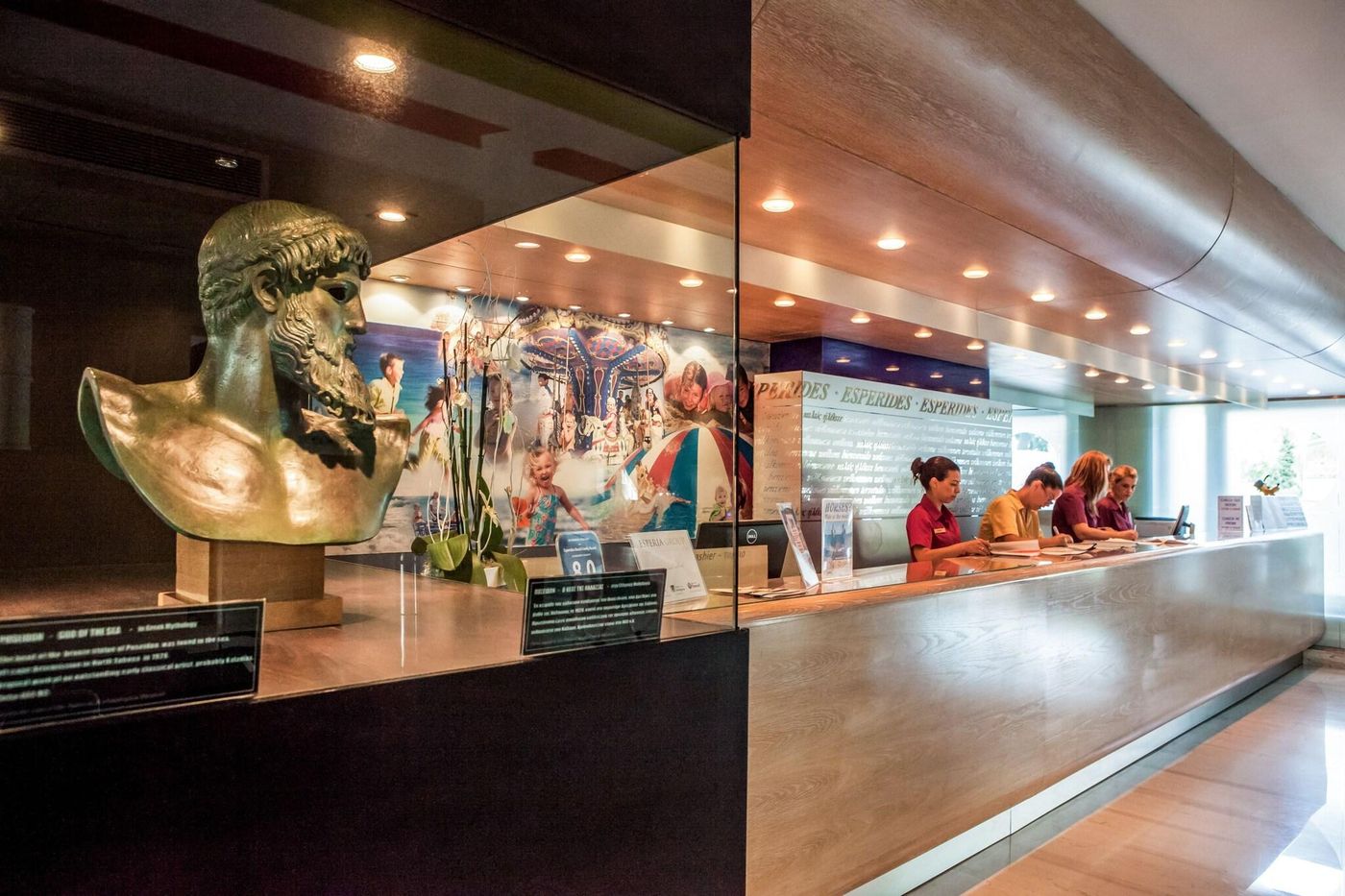 Esperides-Beach-Lobby-65