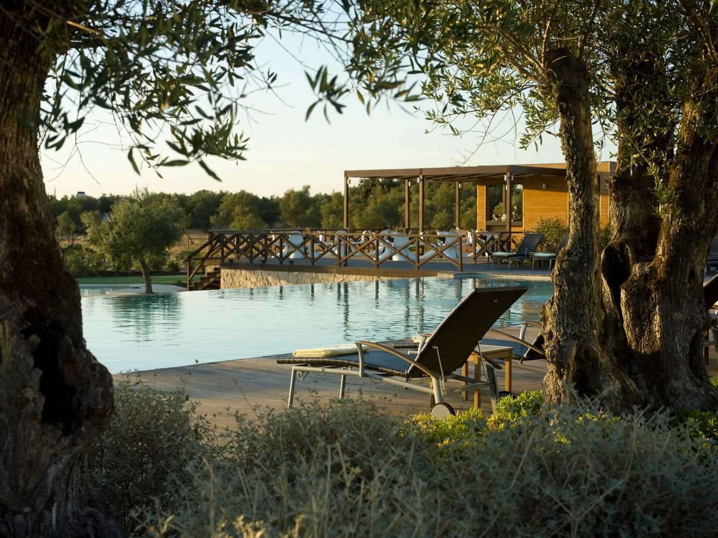 Convento-Do-Espinheiro--Historic-Hotel---Spa-Pool-67