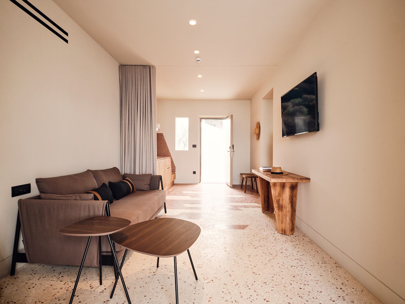 Nous-Santorini-Room-32