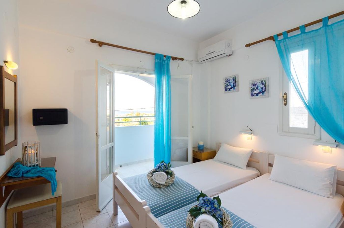 Aglaia Studios and Apartments