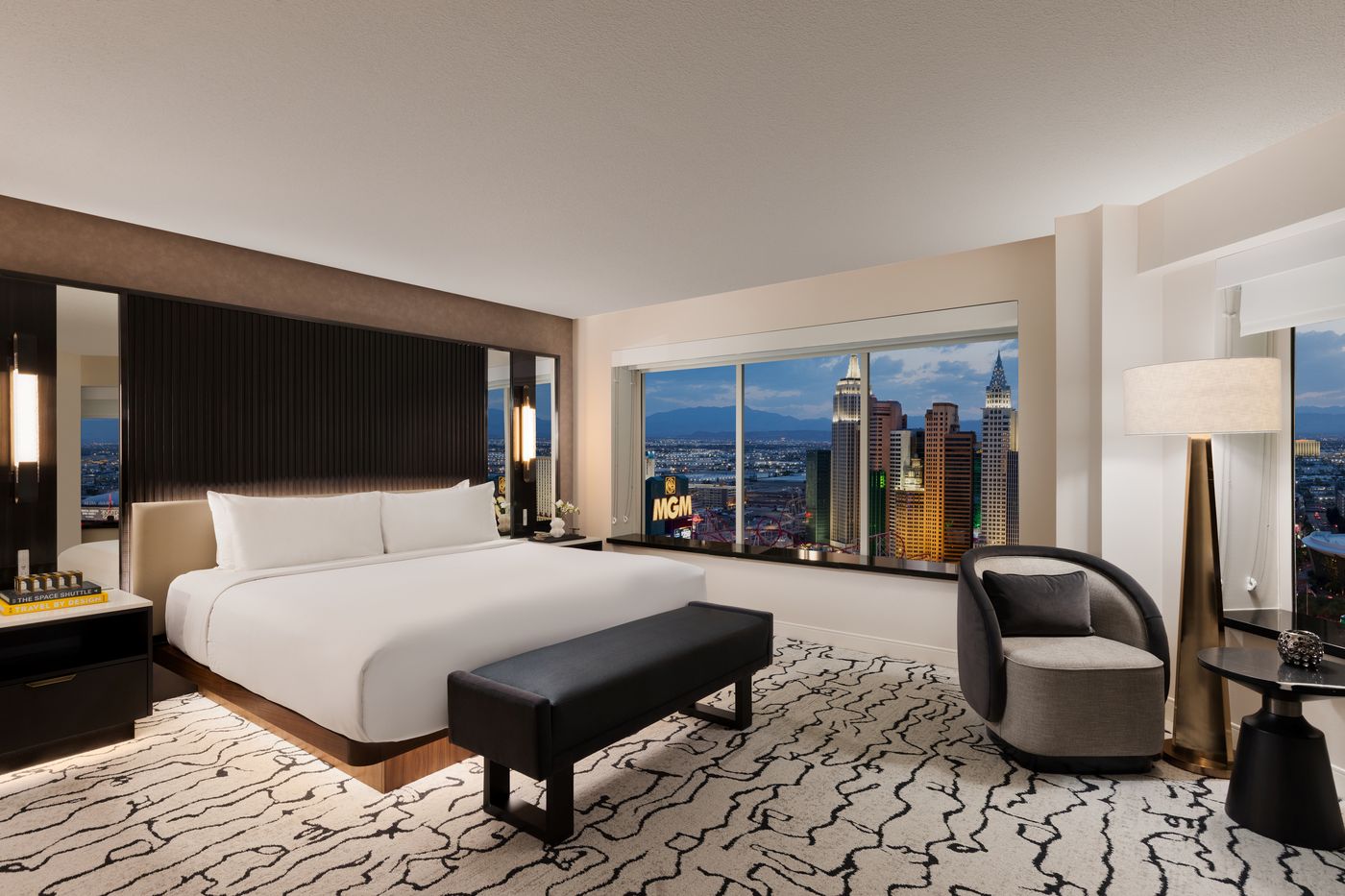 MGM-Grand-Hotel---Casino-Room-27