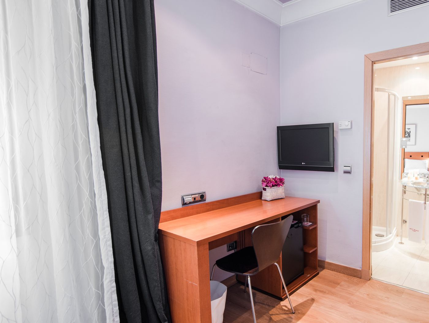 Petit Palace Cliper Gran Vía - Spain - MADRID - Room - 8