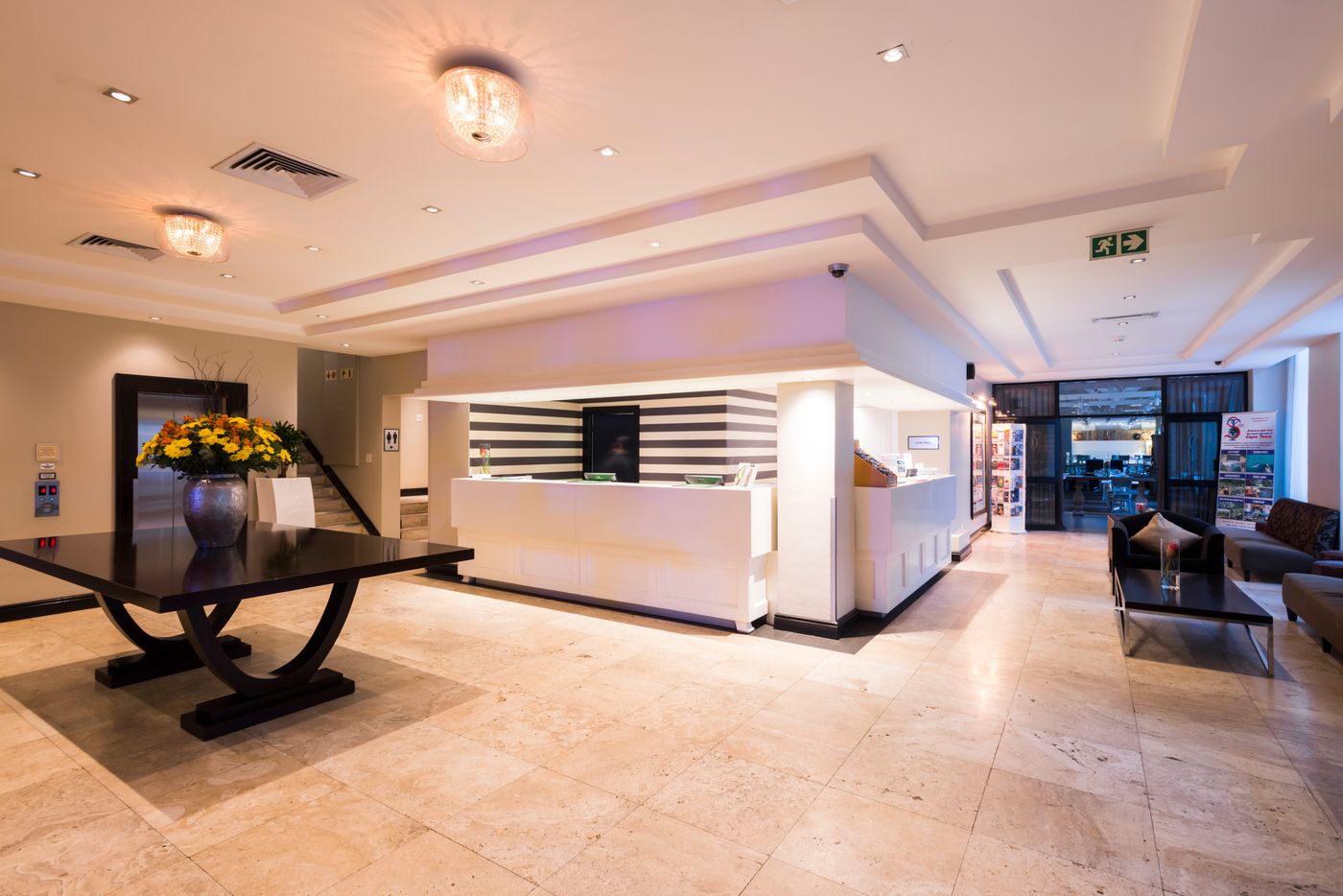 ONOMO-Hotel-Cape-Town---Inn-On-The-Square-Lobby-13