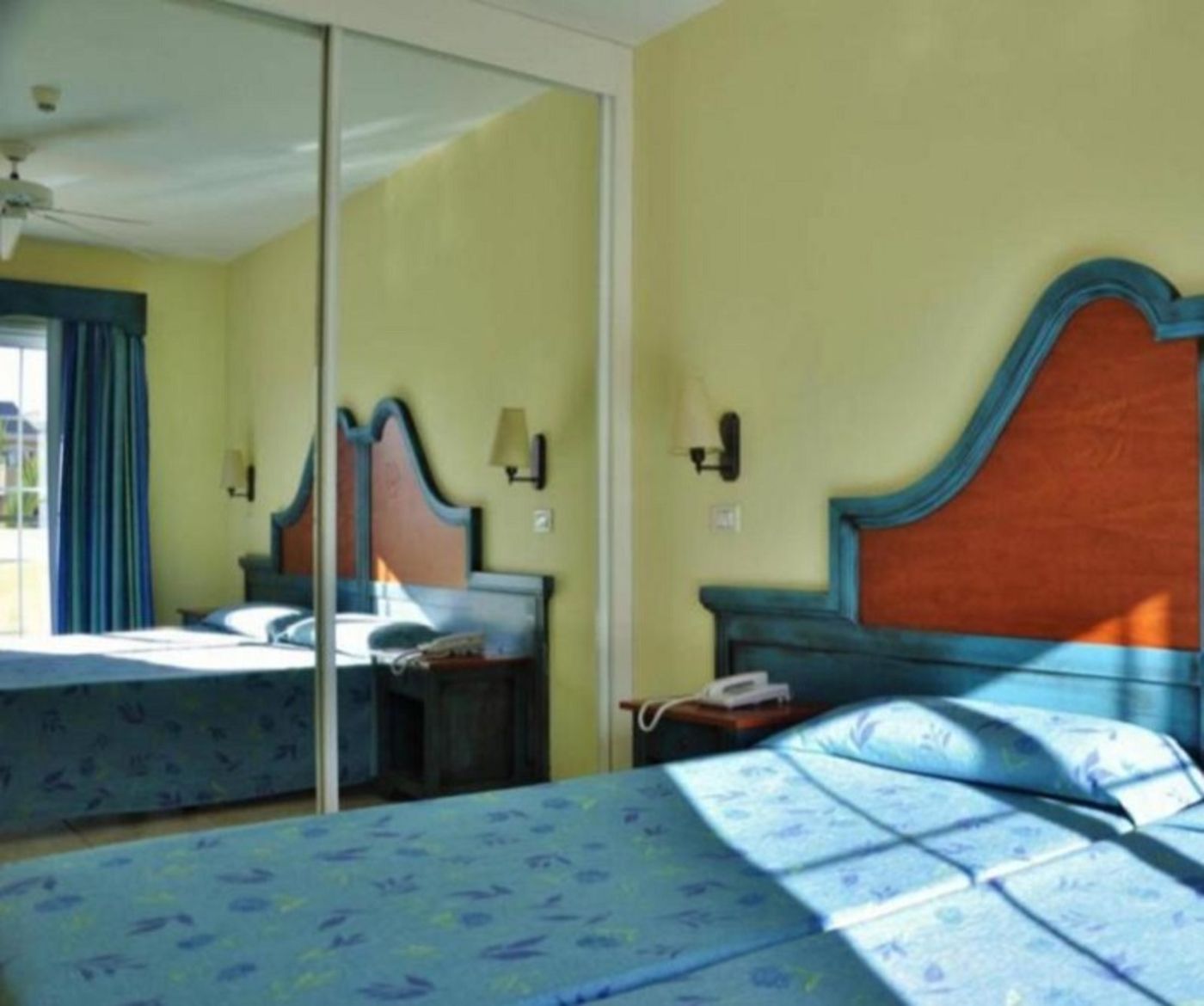 Granada-Park-Room-36