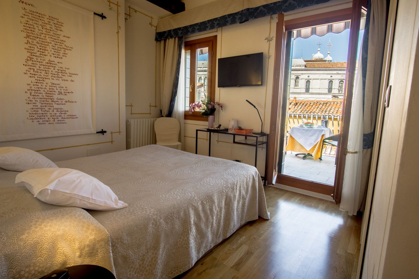 Antigo-Trovatore-Room-7