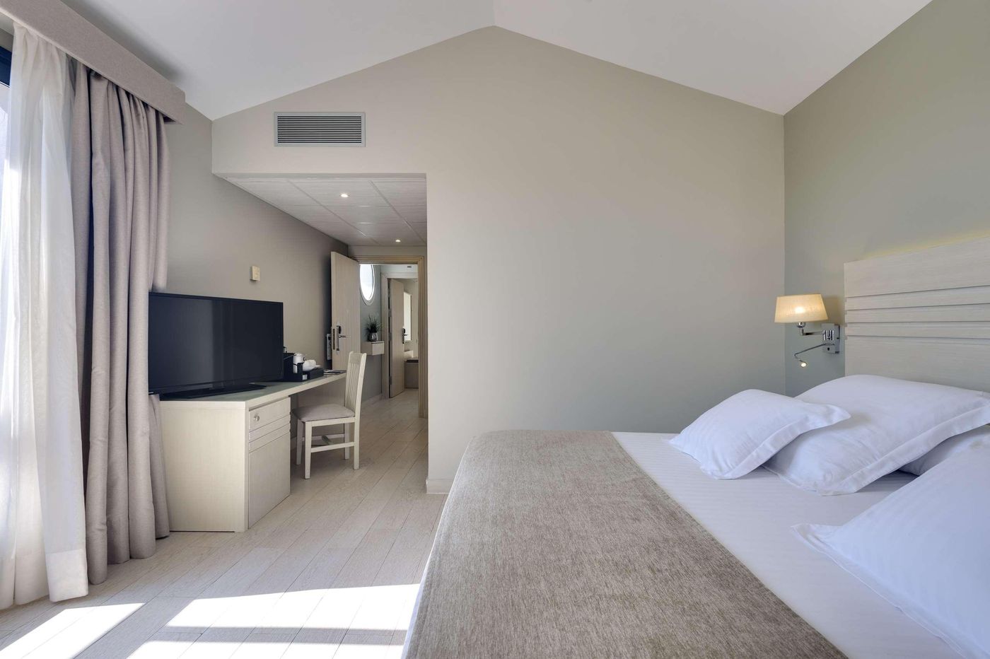 Barcelo-Costa-Ballena-Room-31