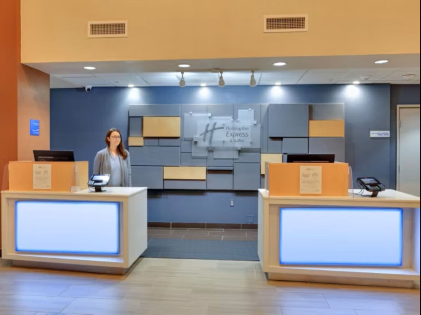 Holiday Inn Express & Suites Austin Round Rock-United States-Round Rock-Lobby-9