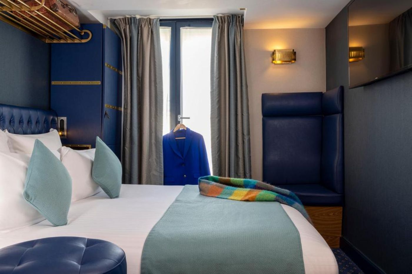 Whistler-Hotel-Room-18