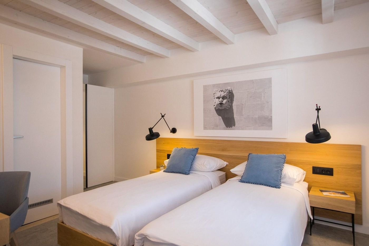 Bova-Luxury-Rooms-Room-24